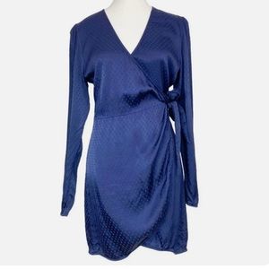 Aritzia Wilfred Callie Long Sleeve Wrap Dress